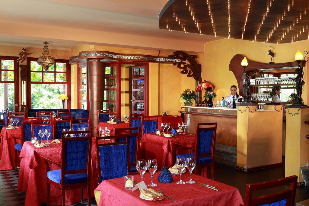 The Seven Hotel Esch-sur-Alzette Restoran fotoğraf